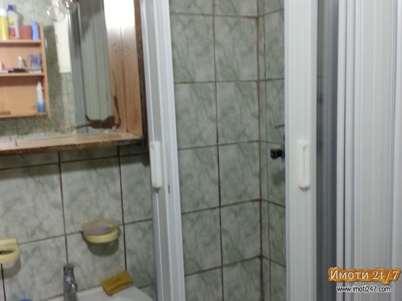 izdavam  doro namesten dvosoben stan