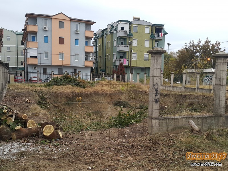 Prodavam  plac na odlicna  lokacija