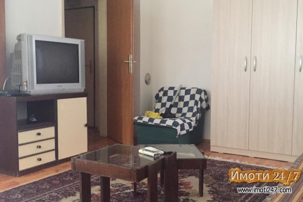 Izdavam stan kaj Zeleznicka 38m2