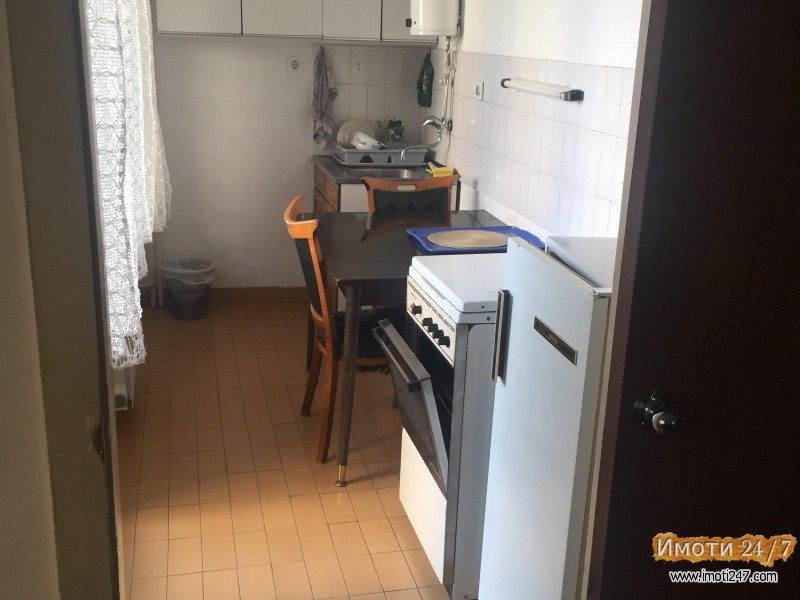 Izdavam stan kaj Zeleznicka 38m2