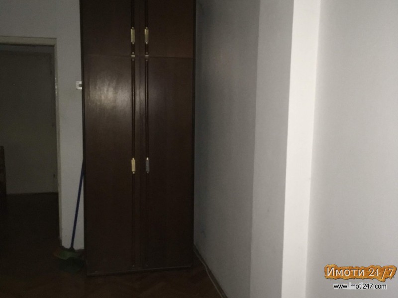 Се продава стан во Радишани