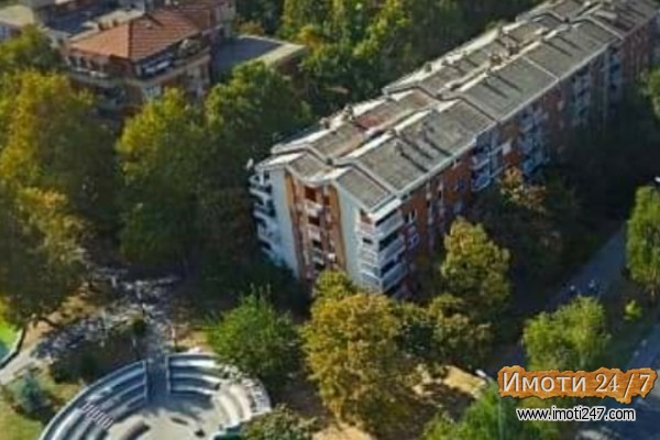 Stan Aerodromsproti 3 biserikarshi majcin dom