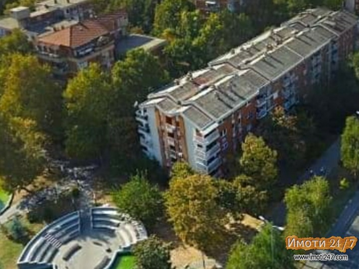 Stan Aerodromsproti 3 biserikarshi majcin dom