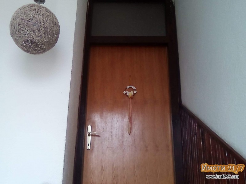 Продавам куќа во центарот на Битола