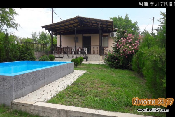 Продавам куќа во нас Пинтија - Кисела Вода