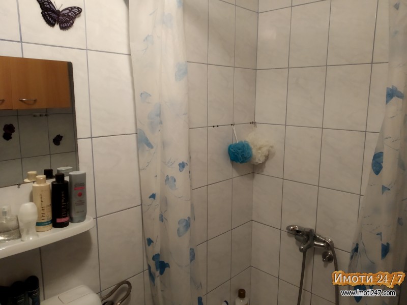 STAN POD KIRIJA KISELA VODA DO EKONOMSKOTO UCHILISHTE