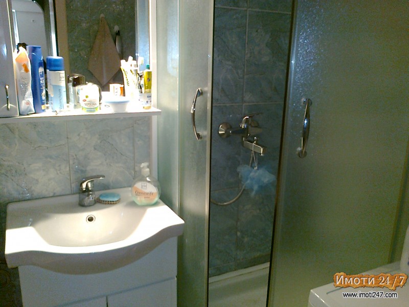 AE IZDAVA NOV DVOSOBEN STAN CRNICE NAD DRZAVNA BOLNICA