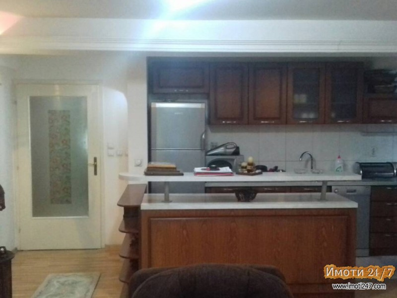 CENTAR KATOLICKA 120M2 NOVOGRADBA SO GALERIJA