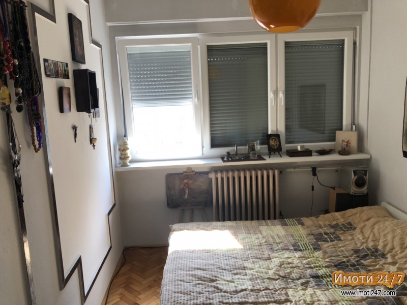 STAN 80m2 SO TRI SPALNI AVTOKOMANDA- 4 KAT