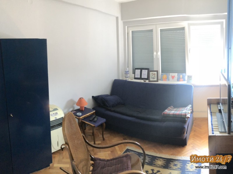 STAN 80m2 SO TRI SPALNI AVTOKOMANDA- 4 KAT