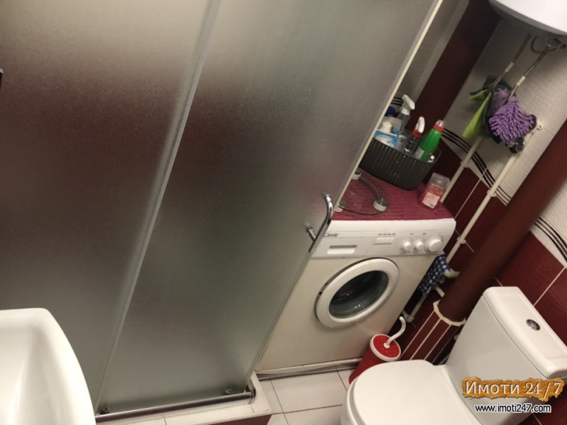 STAN 80m2 SO TRI SPALNI AVTOKOMANDA- 4 KAT