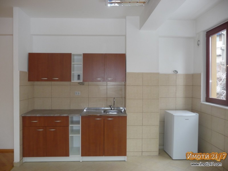 SE IZDAVA ODLIČEN NOV DELOVEN PROSTORSTROG CENTAR