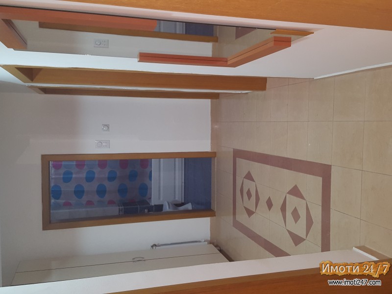 Se prodava stan vo Debar maalo od 64m2