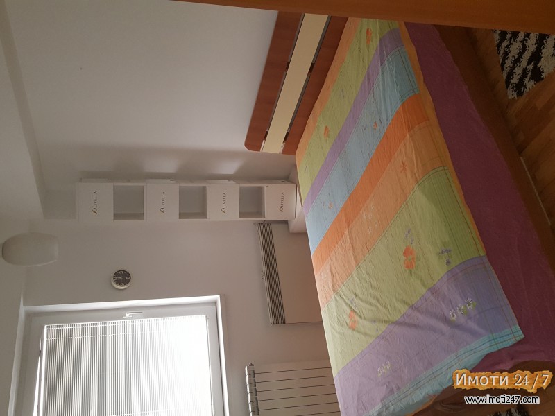 Se prodava stan vo Debar maalo od 64m2