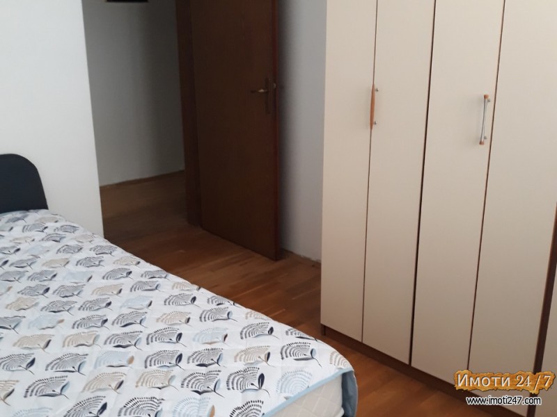 Издавам Комплетно наместен 3 собен стан