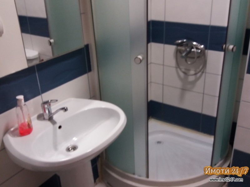 Издавам Комплетно наместен 3 собен стан