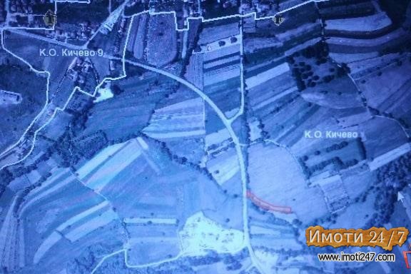 ПРОДАВАМ ДВА ПЛАЦА   КИЧЕВО
