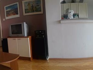 Prodavam 80m2 stan kaj majcin dom-Aerodrom