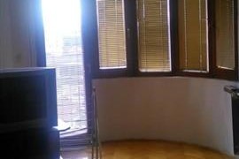 Se izdava stan Nova Zeleznicka- Get kafe