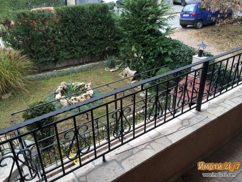 Izdavam stan vo Crniche