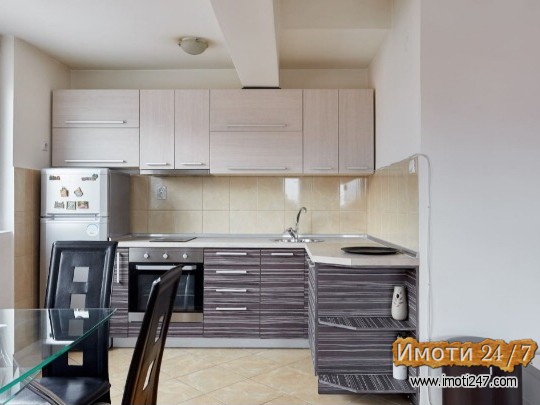 Izdavam 2-soben stan vo Crniche 55 m2