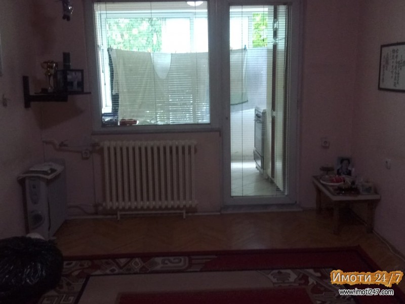 се продава стан во автокоманда