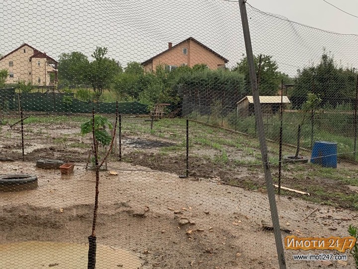 SE PRODAVA PLAC VO PINTIJA 1189 M2