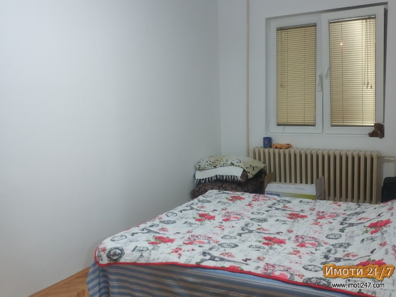 Izdavam stan vo karpos 3