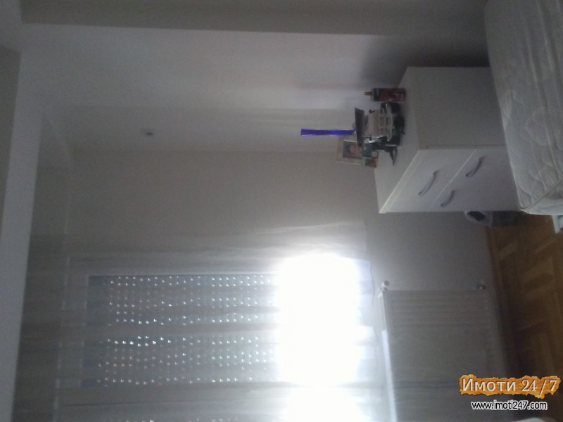 Продавам стан 61м2 и гаража 16м2 во Центар