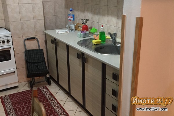 Изнајмувам наместен стан 50 м2