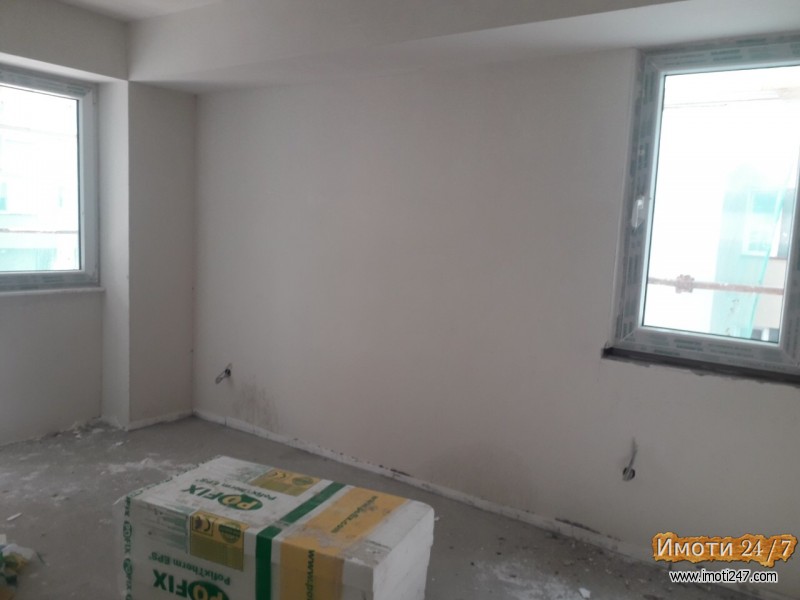 NOV TROSOBEN 75m2 STAN VO CENTAR