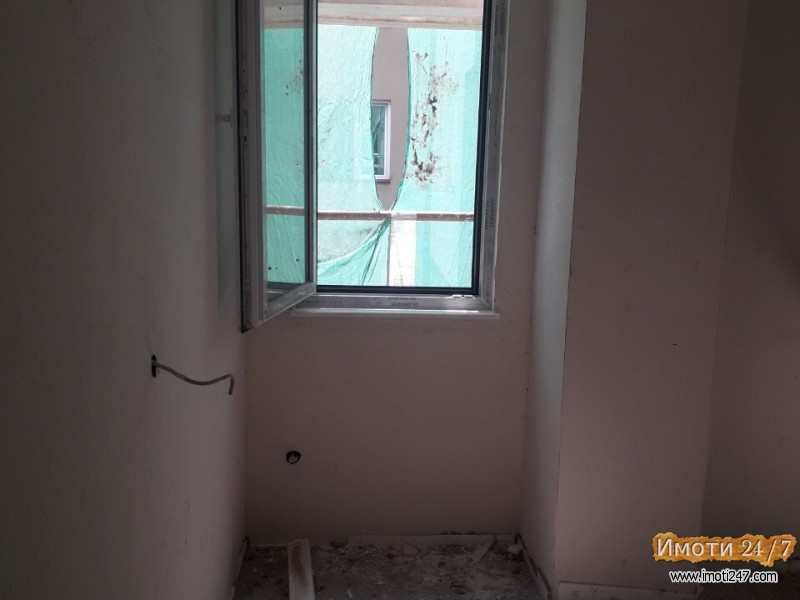 NOV TROSOBEN 75m2 STAN VO CENTAR