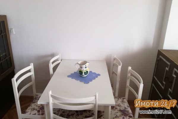 izdavam stan vo karposh 4