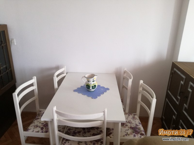 izdavam stan vo karposh 4