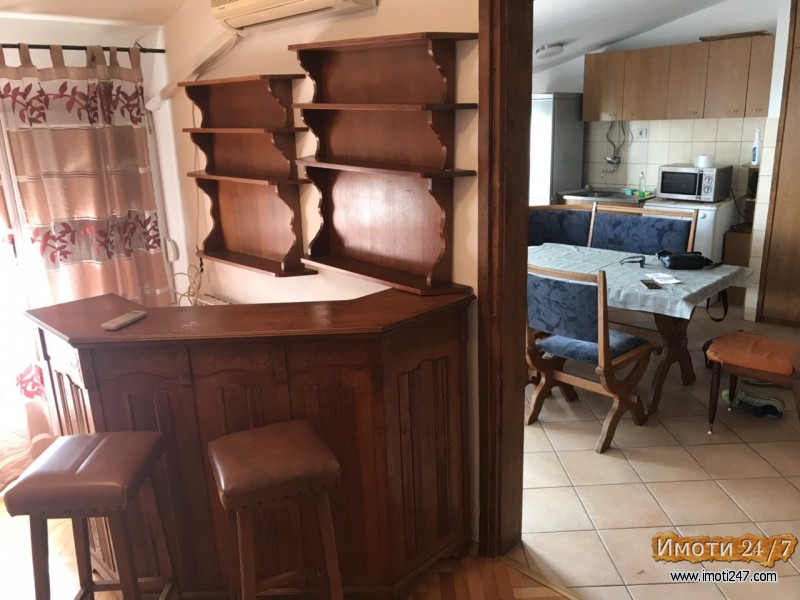 Stan na potkrovje vo naselba