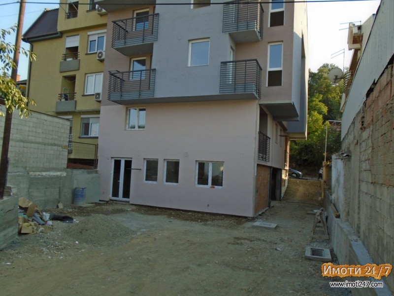 SE PRODAVA NOV STAN 99m2 VO KOZLE SO 3 SPALNI-visoko prizemje