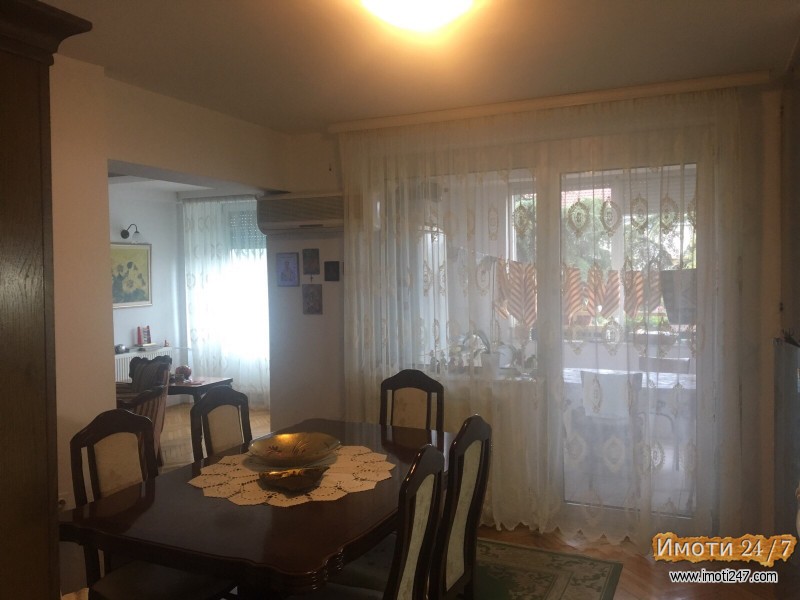 SE PRODAVA RENOVIRAN 79m2 STAN VO KISELA VODA- 4ti KAT