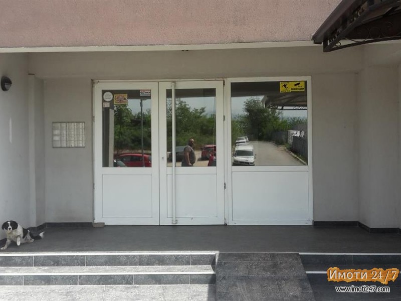 SE PRODAVA STAN VO CENTO