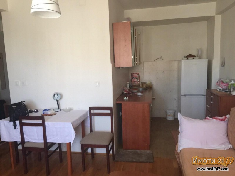 SE IZDAVA LUKSUZNO OPREMENA GARSONJERA 