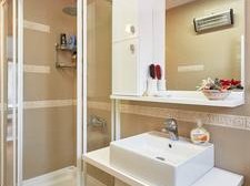 Издавам луксузно наместени станови