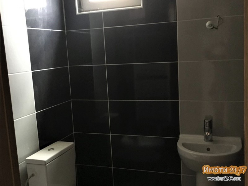 SE PRODAVA NOV 3 SOBEN STAN VO DEBAR MAALO ZA 1050 E M2