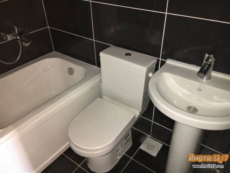 SE PRODAVA NOV 3 SOBEN STAN VO DEBAR MAALO ZA 1050 E M2