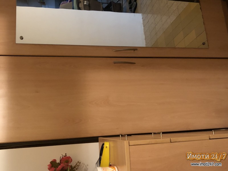 Prodavam stan pogoden i za deloven prostor vo nas Aerodrom