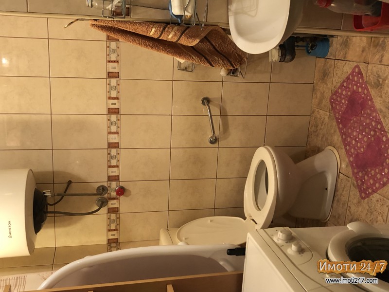 Prodavam stan pogoden i za deloven prostor vo nas Aerodrom