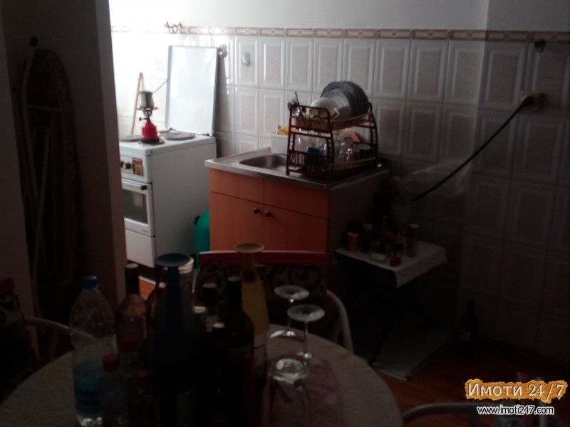 Издавам  стан во населба Аеродром