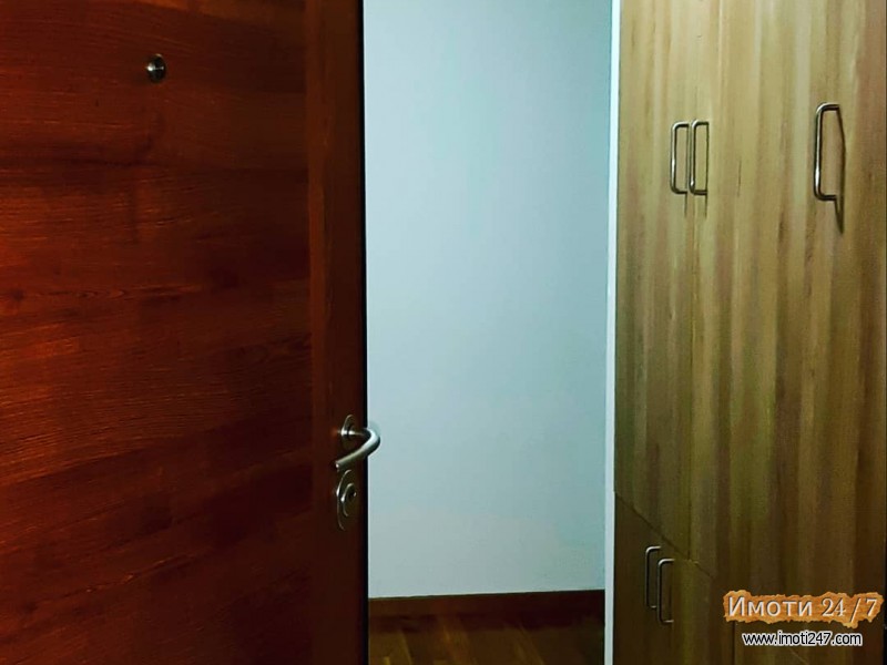 60mk2 Stan vo Karpos 1 do Mashinski sproti kafana Lira Nenamestennov so kujna 