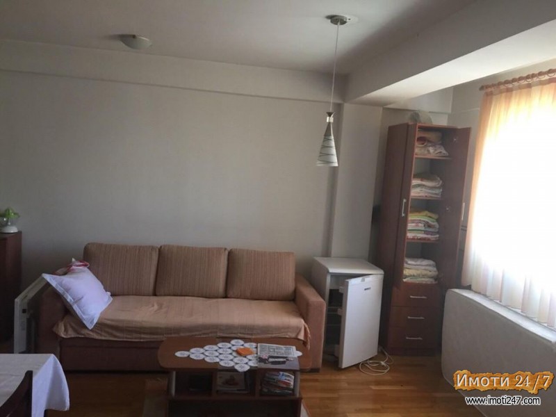 SE IZDAVA LUKSUZNO OPREMENA GARSONJERA 