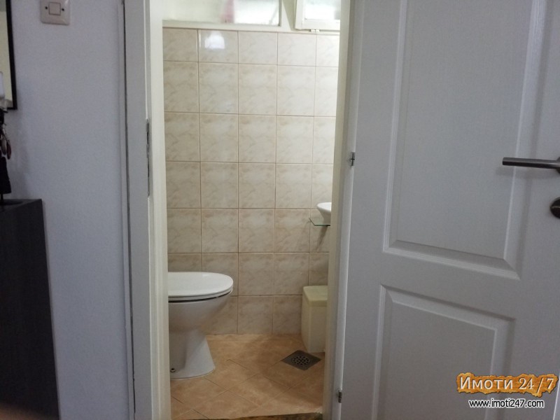 Odlicna lokacija-4soben stan vo strog Centar