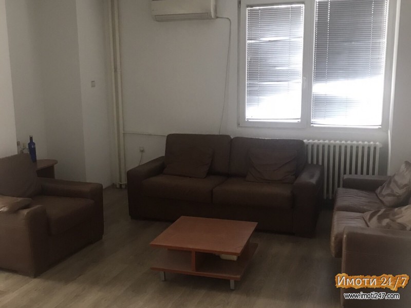 SE PRODAVA STAN VO CENTAR 83m2 VO KULITE SPROTI GIMNAZIJATA JOSIP BROZ