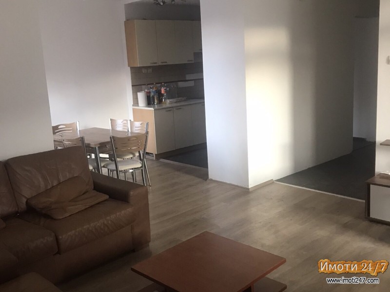 SE PRODAVA STAN VO CENTAR 83m2 VO KULITE SPROTI GIMNAZIJATA JOSIP BROZ